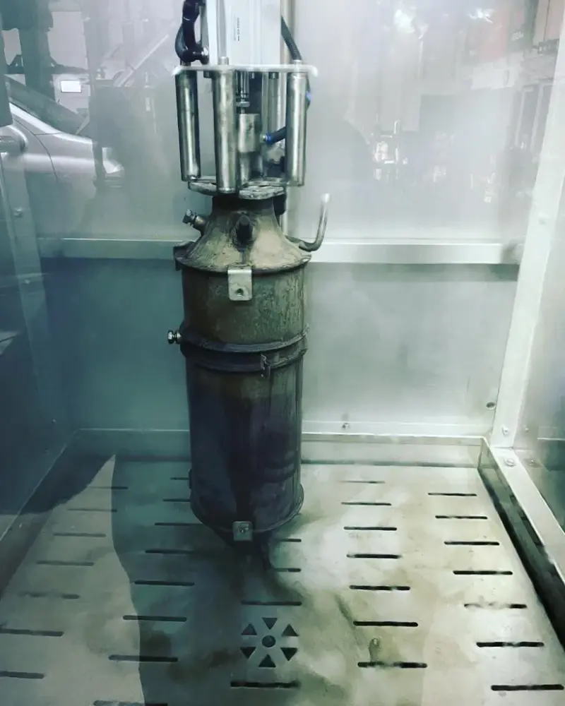 Dieselpartikelfilter Reinigung | Ausbau und Einbau Service